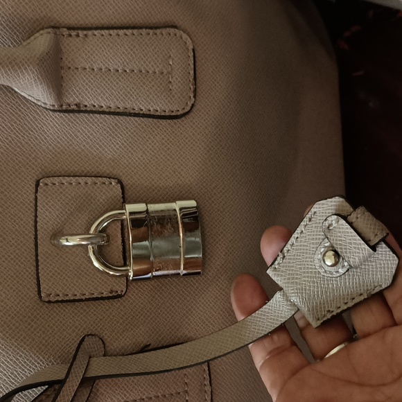 Vintage London fog bag with lock and key no strap - Picture 4 of 6